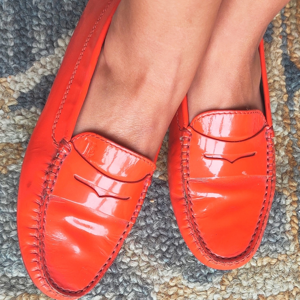 TOD'S Gommino Orange Mocassins size 7